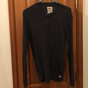 Levi’s Dark Gray along Sleeve Shirt